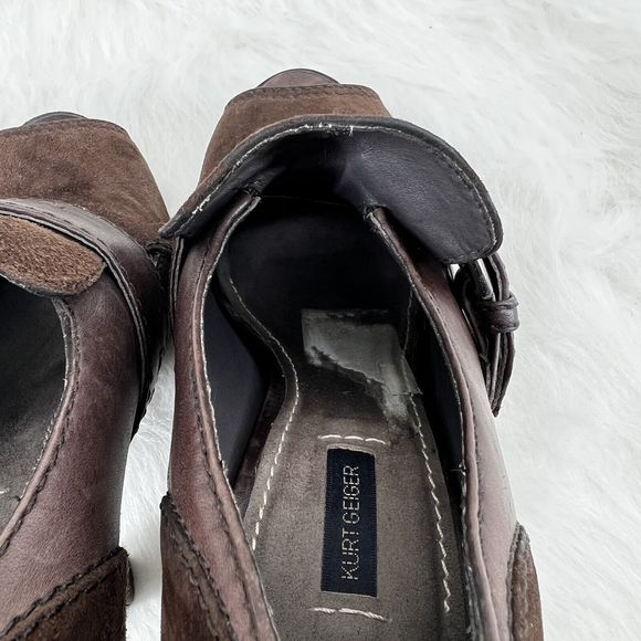 Kurt Geiger Sz 36 US 5.5 Brown Leather Suede Peep Toe 4.5” Stacked Heel Pump - Picture 8 of 16